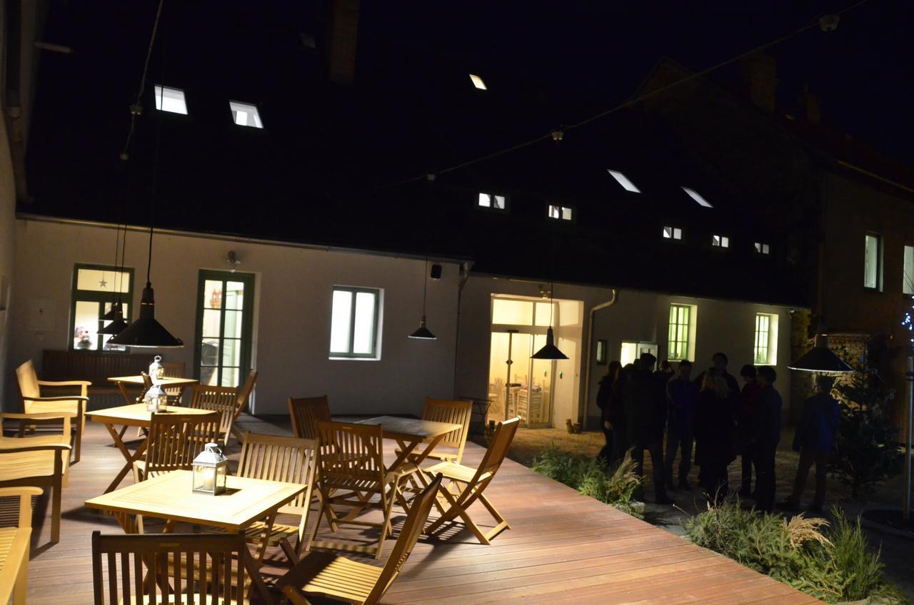 Bed and Breakfast Kap Cafe Kaplice Exterior foto